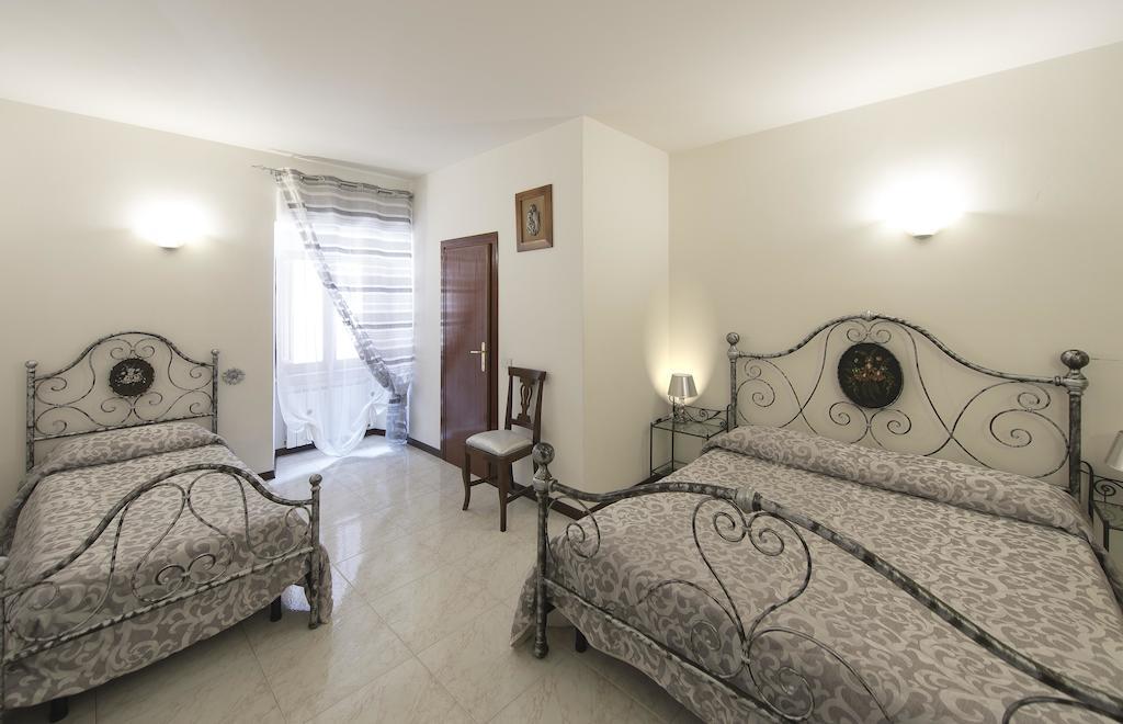 Bed and Breakfast Residenza Di Via Piccardi Gubbio Pokój zdjęcie